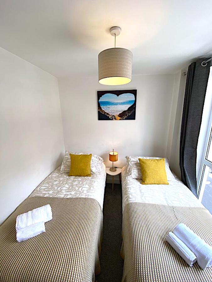 Stylish Two Bed City Apartment With Secure Parking Southampton Eksteriør billede